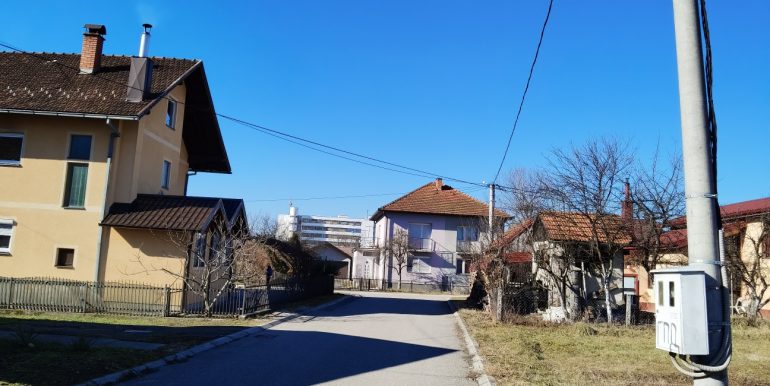 plac 815m2 cirkin polje jankovic (7)