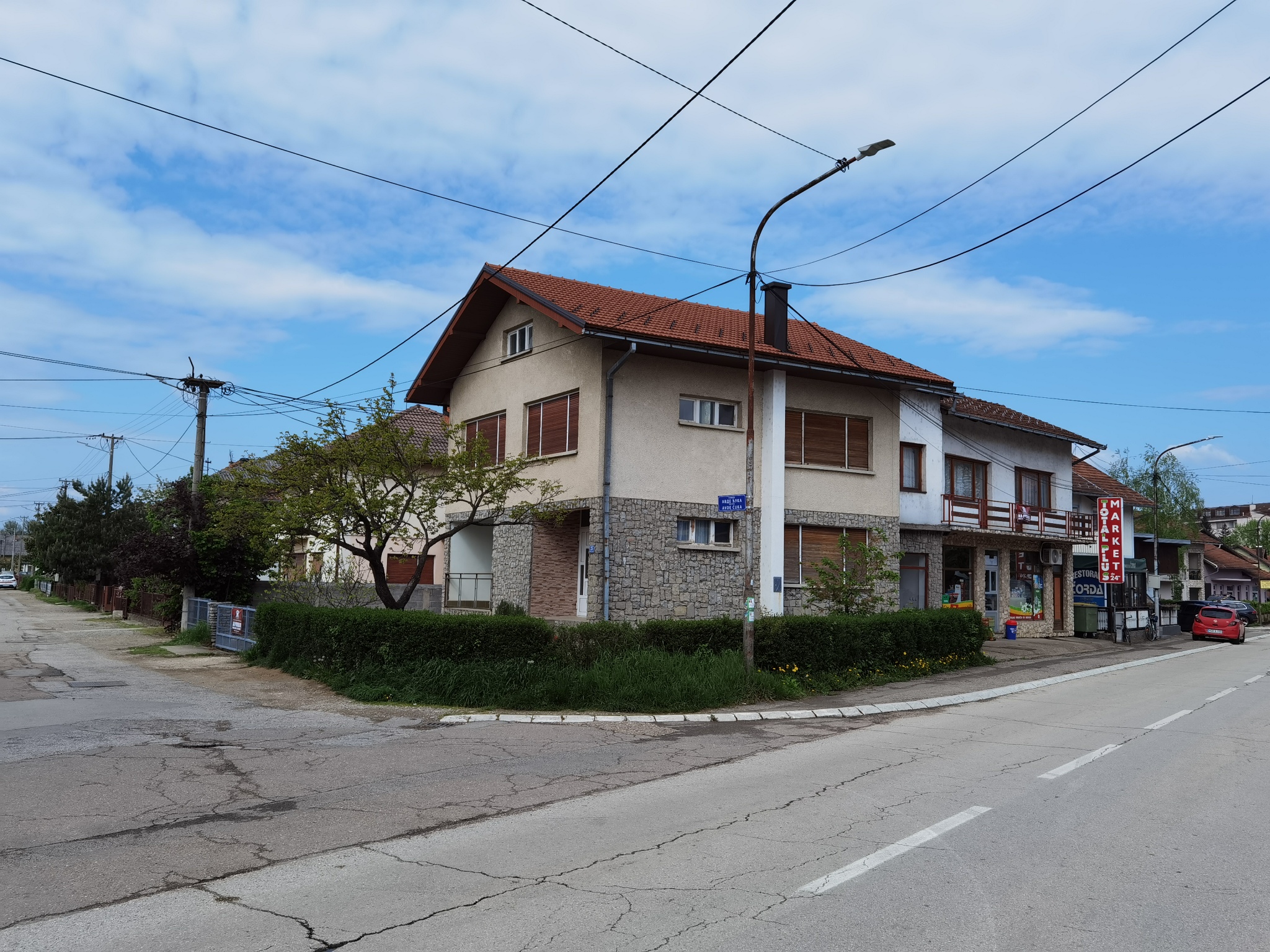 Dvije kuće 440m2, Raškovac, Prijedor