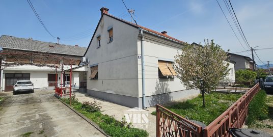Kuća 260m2 Gašića naselje, Prijedor